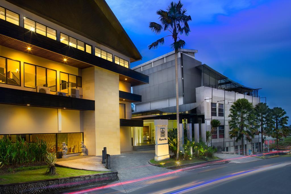 Grand Kecubung Hotel Pangkalanbuun Eksteriør bilde