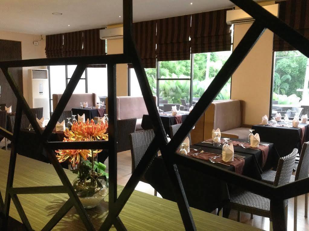 Grand Kecubung Hotel Pangkalanbuun Eksteriør bilde