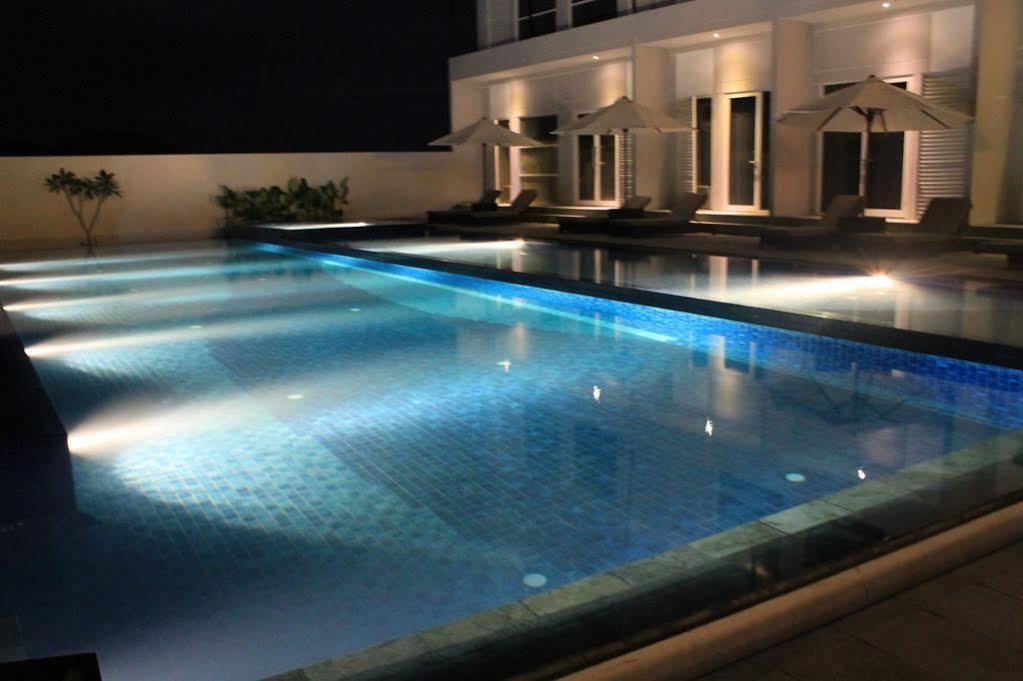 Grand Kecubung Hotel Pangkalanbuun Eksteriør bilde
